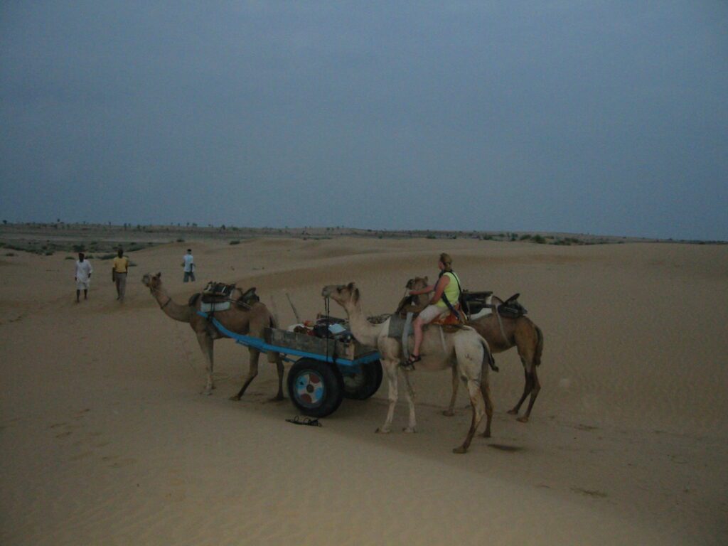 kar bij kamelentocht